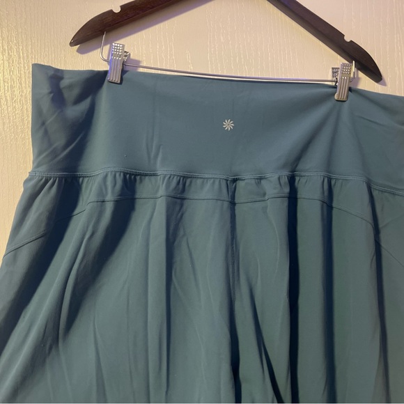 Athleta salutation joggers in powervita - Picture 4 of 7